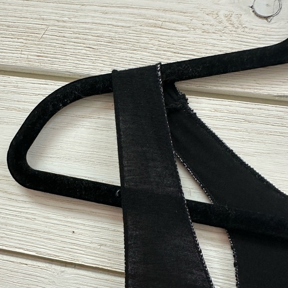 Gigi Moda Black Round Neck Tank Top – One Size - Picture 4 of 8